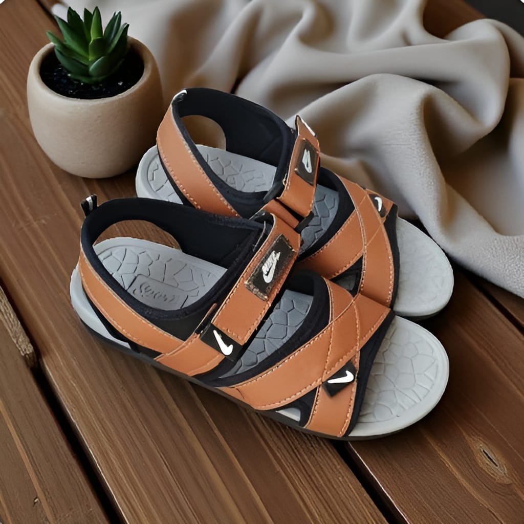 Nike Men’s Brown Comfortable Sandals.